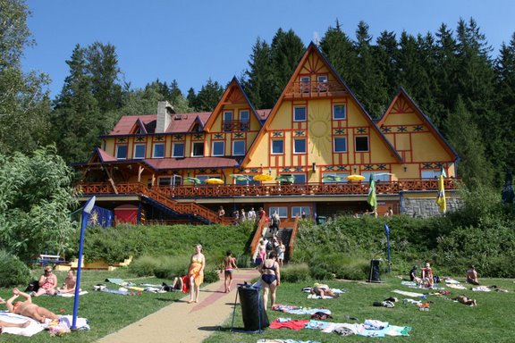 PENZION SLUN��KO